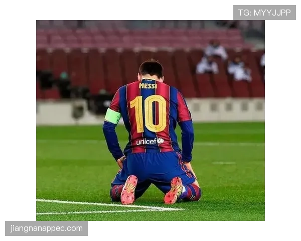 裁判坠球判罚规则详解：何时重踢何时继续比赛？