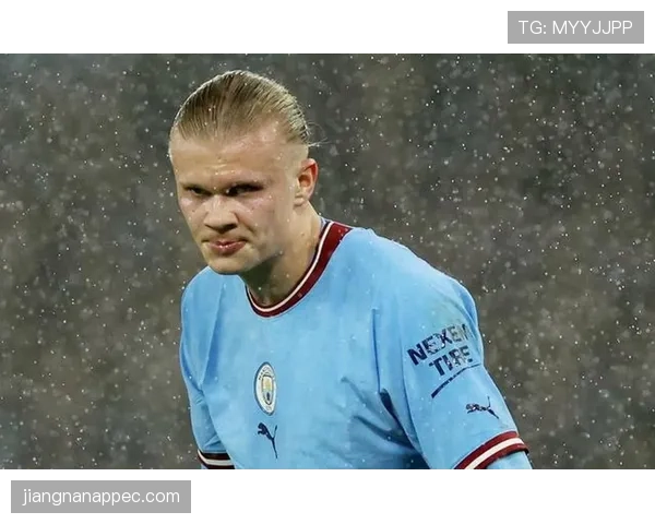 奥斯梅恩与哈兰德对比：冲击型中锋与终结机器的核心差距解析