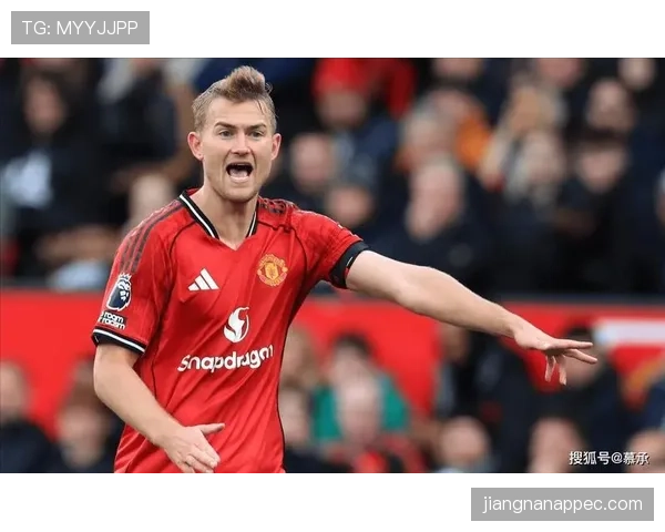 曼联的问题，不只是球员，而是建队逻辑