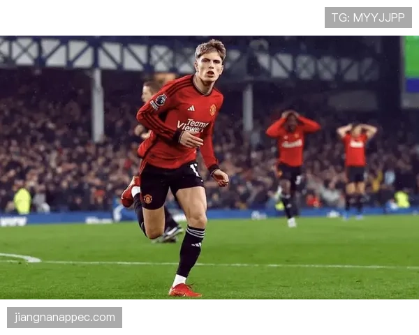 加纳乔边路一对一爆点能力的上限与限制解析